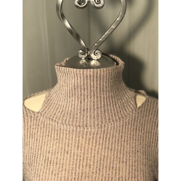Clara Sun Woo Tan Knit Turtleneck Split Open Shoulder Neck Sweater Size S - Picture 5 of 11